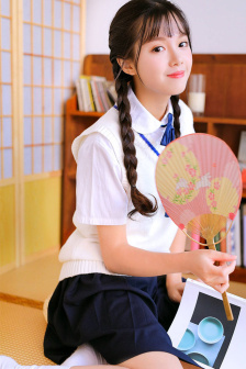 在没人的教学楼里做啊学长你视频